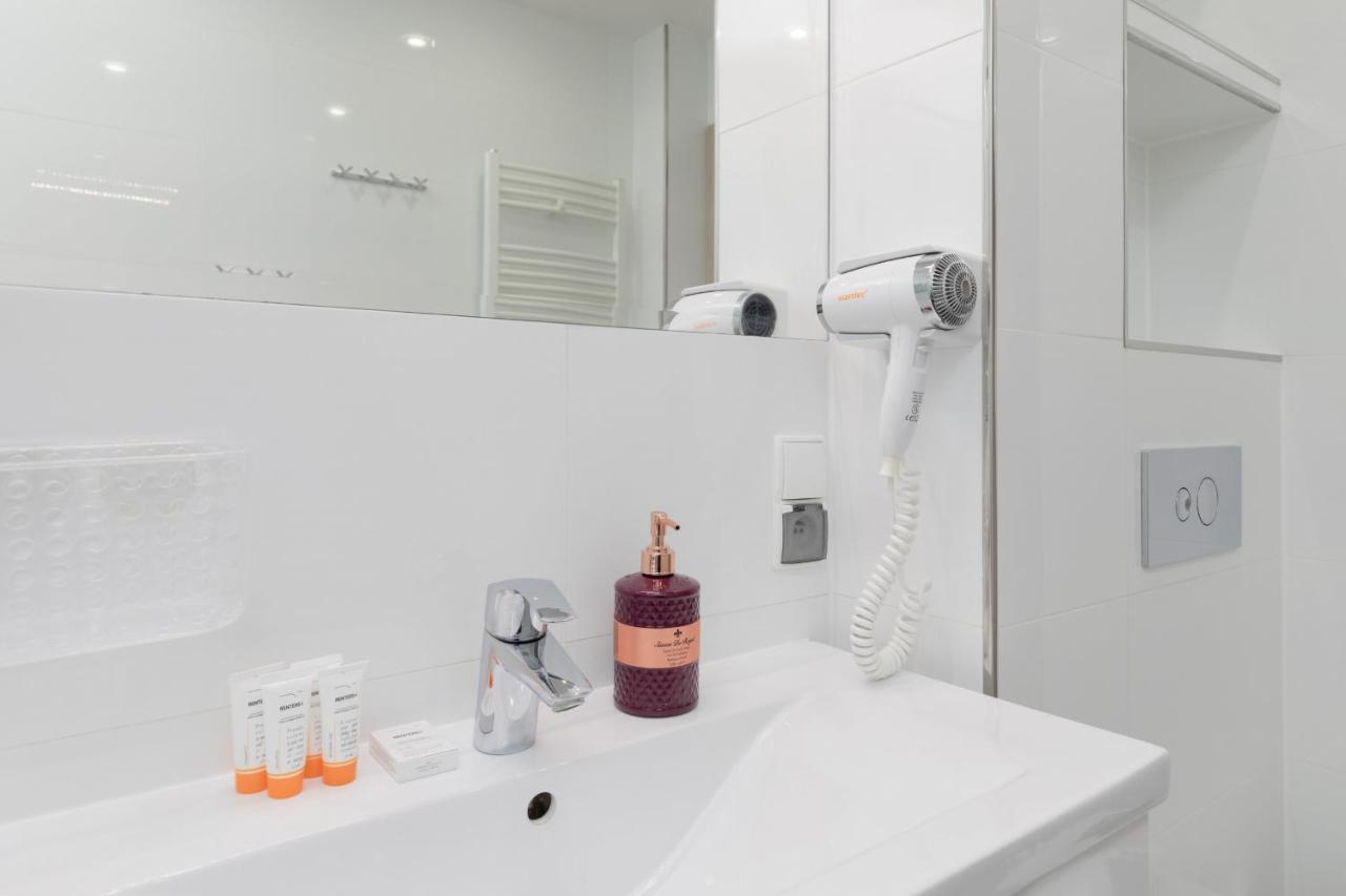 Przestronny Apartament Z Balkonem - Przy Porcie - Swinoujscie By Noclegi Renters Luaran gambar